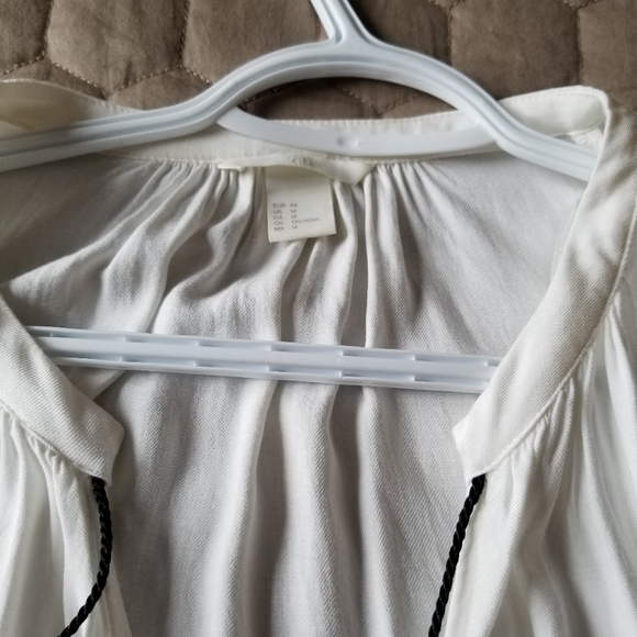 H&M Soft, white blouse size 44, L - Picture 2 of 5